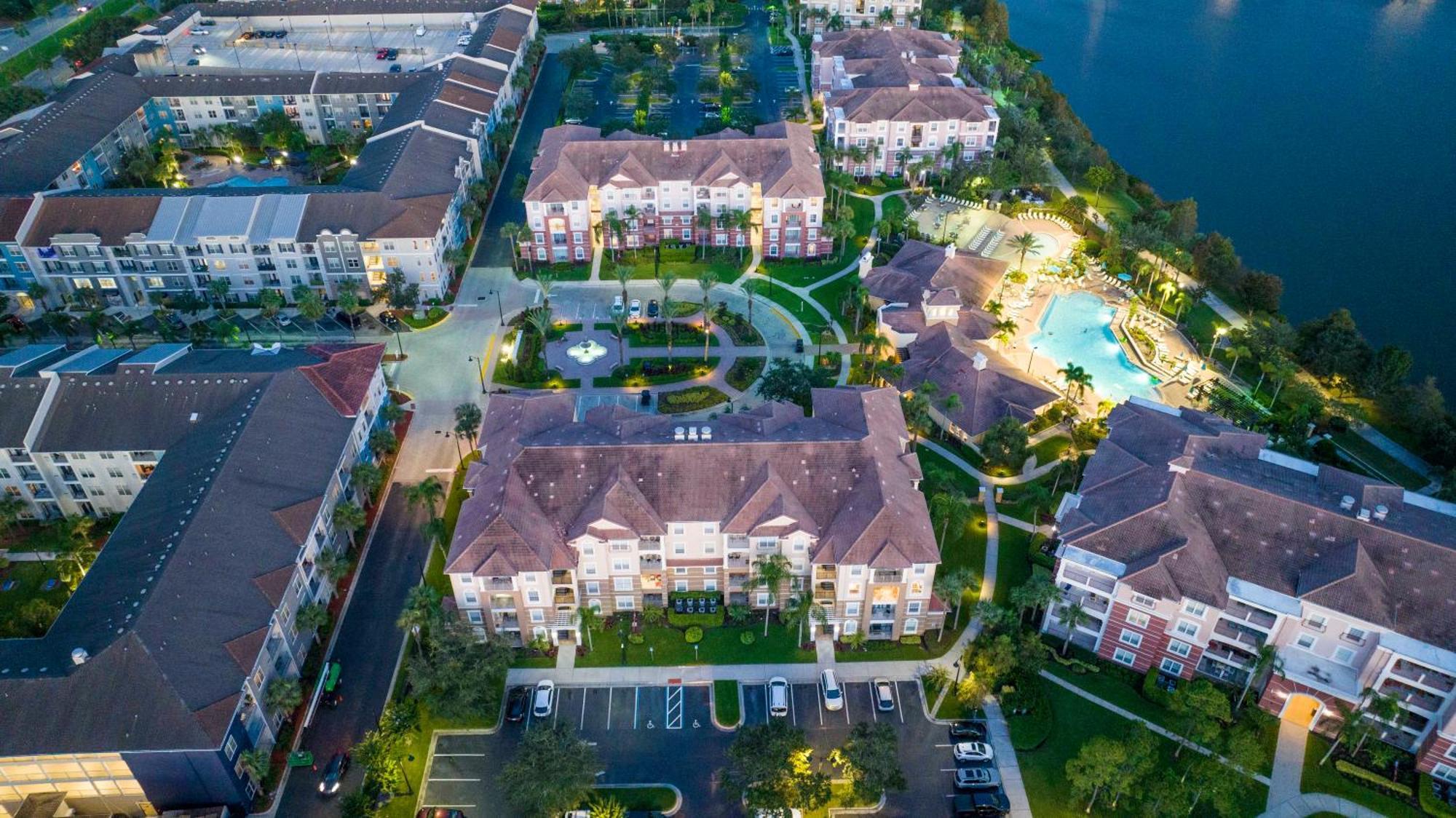 Location Location Orlando Resort Near All Parks! Int'L Dr ภายนอก รูปภาพ