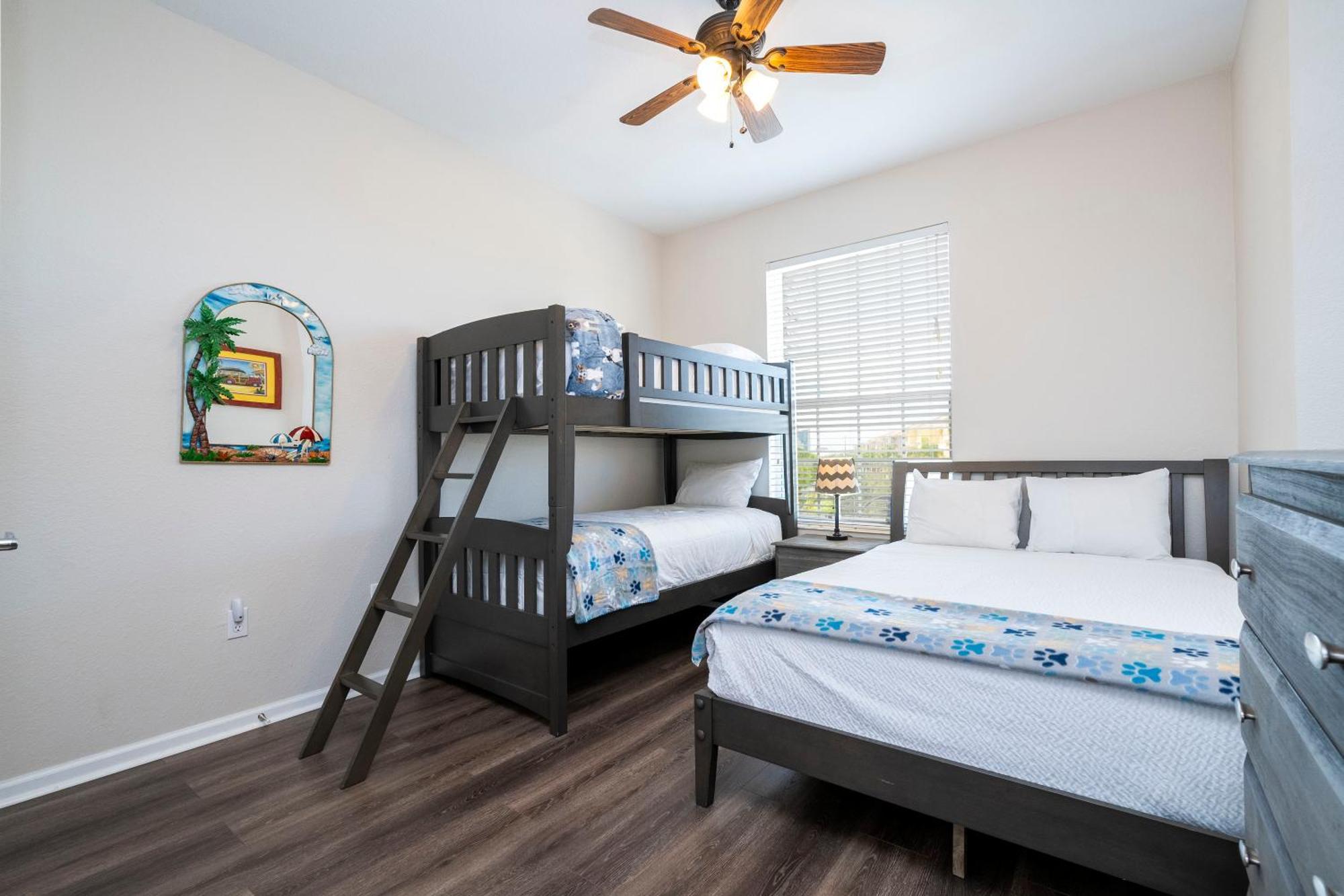Location Location Orlando Resort Near All Parks! Int'L Dr ภายนอก รูปภาพ